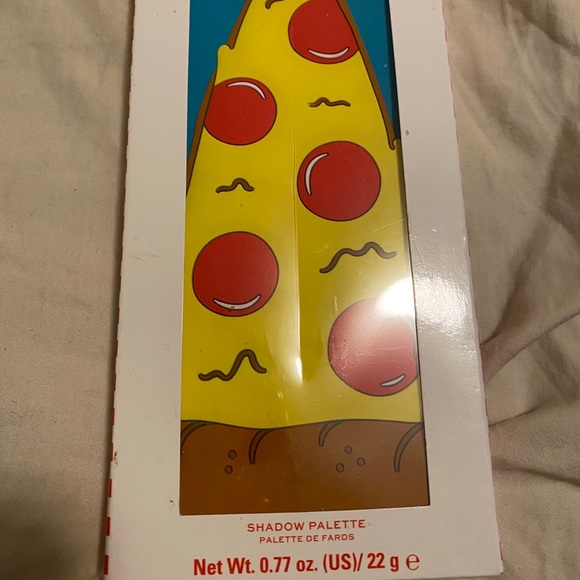 Eyeshadow - Picture 5 of 5